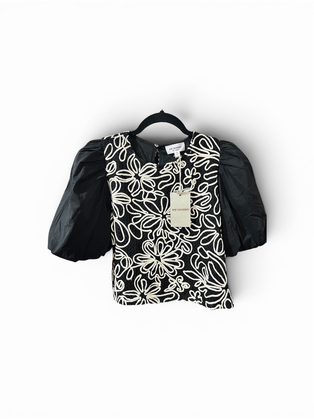 eesome Black Top with White Floral Piping & Puff Sleeves